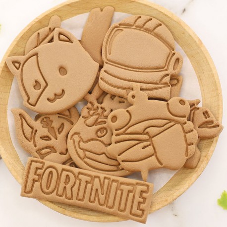 Fortnite character cookie cutter 9 pieces